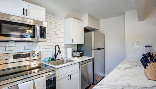 In-Unit Laundry AC Free Parking Dishwasher - Foto 2, stove, toaster