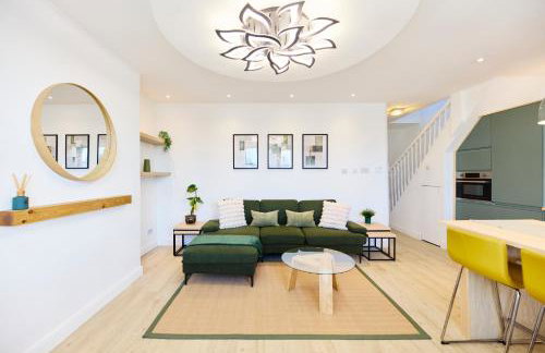 Aura - Elegant Retreat in Prime Leeds Location! - Foto 13