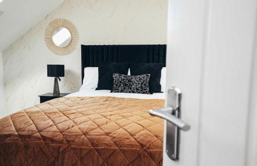 30% off this week only with WiFi and Parking - Photo 3