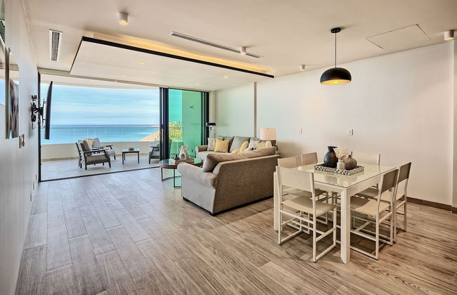 Oceanfront Vibes Iconic Beachside Getaway - Foto 5
