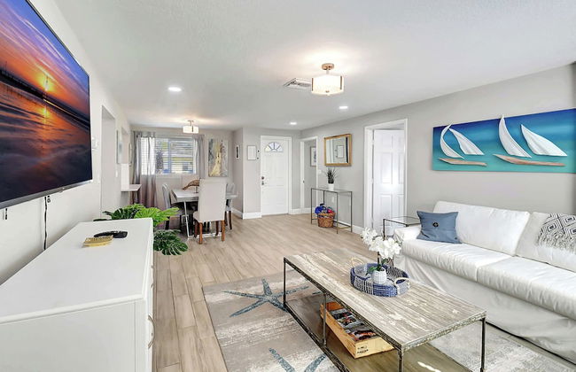 Modern and Updated Delray Beach Escape Sleeps 10! - Foto 26