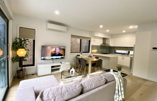 StayAU Modern 4BR Townhouse Bayswater - Foto 1