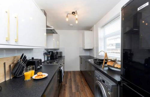 DiscountsContractorsWIFIFree ParkingSmart TV - Foto 11