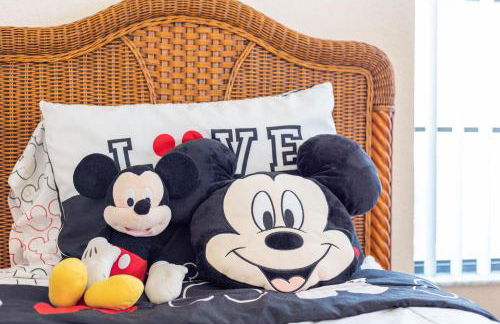 Magic on Magnolia - Private Family Villa with Pool - Sleeps 8 - Near Disney - Foto 11