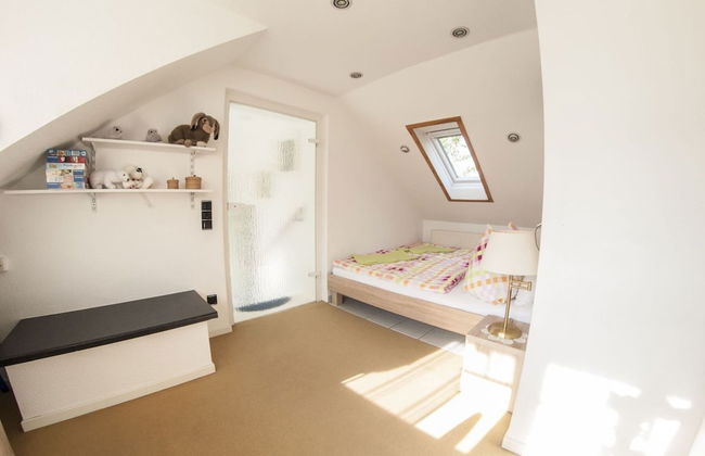 Holiday Home with Garden & Terrace near Rennsteig in Thuringian Forest - Foto 4