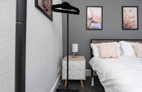 Open Mind Property - Hot Tub, 7 Beds & Free Parking - Foto 28