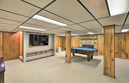 Bluefield Retreat with Pool Table Near Parks! - Foto 19