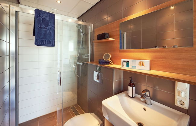 Lake Resort Beekse Bergen - Photo 9