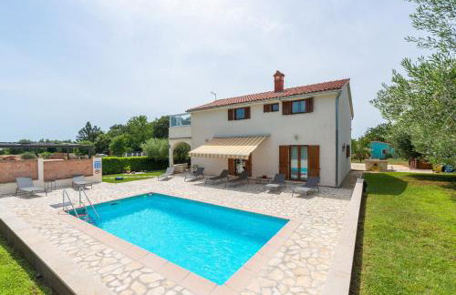 Holiday House Iris with Private Pool - Foto 2