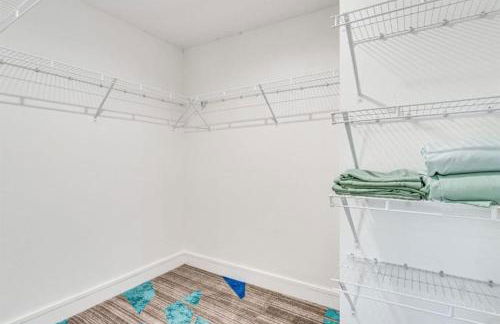 Spacious 4BR,3BA Home Near Disney - Foto 28