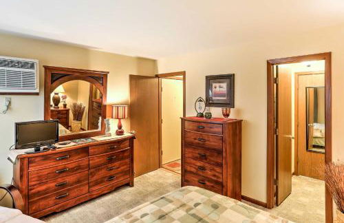 Waterfront Port Clinton Condo with Pool Access! - Foto 14