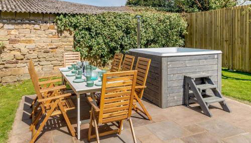 Monkroyd House - Photo 2