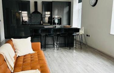 The Tower Suite - Town Centre, Spacious, 2 Bed, Sleeps 4 - Foto 12