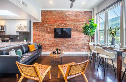 Gaslamp 2BR Upscale Queen Beds with Smart TV - Foto 14