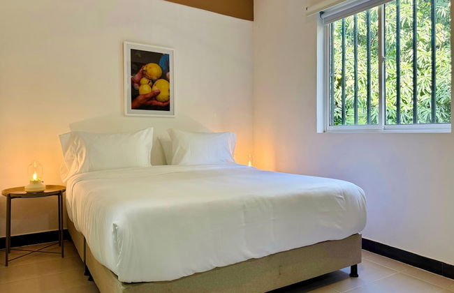 w Majestic Loft w Modern Deco in Cali - Photo 1