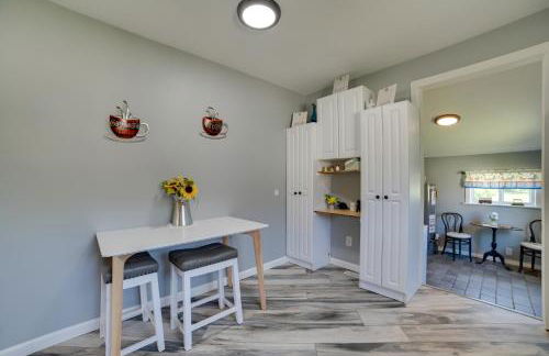 All-Season Getaway in Frederic Bring Your Pets! - Foto 7