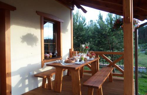 Dom drewniany na Kaszubach, rzeka, las, pola, niedaleko jeziora - Foto 33