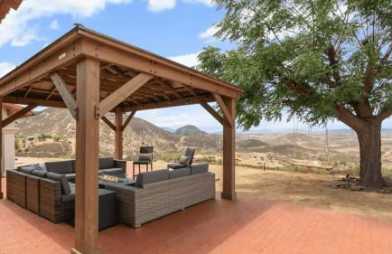 20 Acre Panoramic View Estate Hot Tub Pickleball Game Room - Foto 7