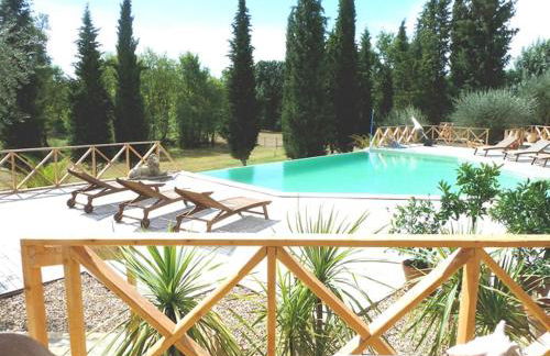 Luxurious private 100sqm studio with infinity pool - Foto 1