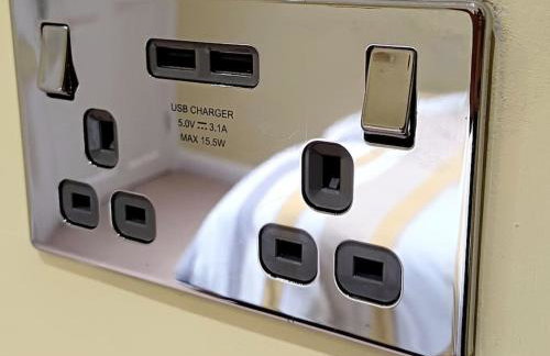 The Conifers 3 Room Small but Stylish Self Catering Bedsit Flat in Nature Reserve Free Eden taxi b4 9pm no lounge - Photo 15