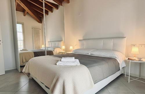 Ginny House Lake - charming flat with pool - Foto 13