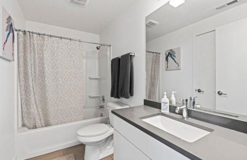 Modern Resort Styled 2BR Apt W Pool, Gym & Hot Tub - Foto 36