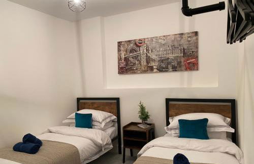 Stylish 3beds Nystyle Apt - Parking, Self Check-in - Foto 15