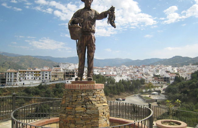 Luxury Villa in Sayalonga With Private Pool - Photo 29