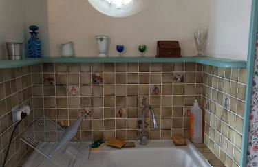 grand studio douillet et lumineux vue sur la vallée - Photo 3