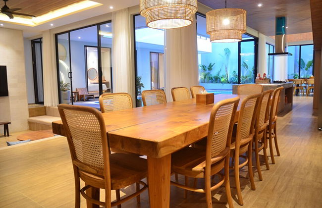 Maplewood Mountain 9BR with Heated Pool - Photo 30