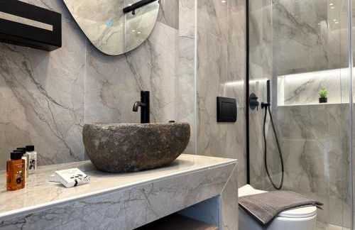 Celeste Luxury Villas - Photo 21