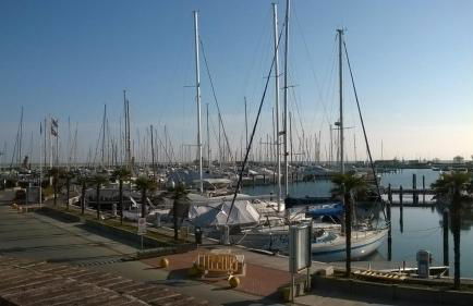 Residence Record - Photo 16