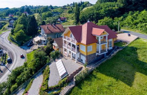 Cozy Home In Varazdinske Toplice - Foto 14