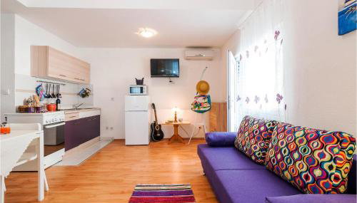 Two-Bedroom Apartment In Vinjerac - Foto 2