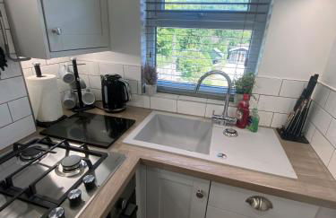 Cosy Cottage in Grindleford, Garden, Views & Walks on the Doorstep, 4 Guests - Photo 12