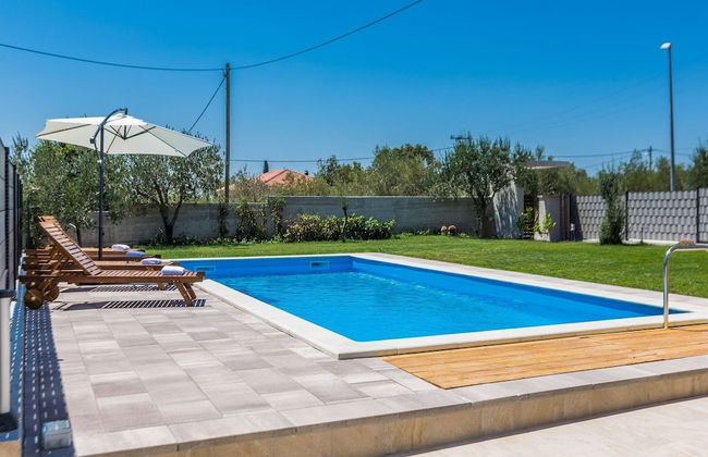 Serene Escape Near Zadar With Private Pool & Charming Outdoor Oasis - Foto 39