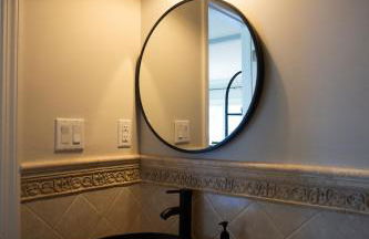 Lakeview Villa with Private Hot Tub, Firepit & Spacious Decks with Breathtaking Cliff Views - Foto 37