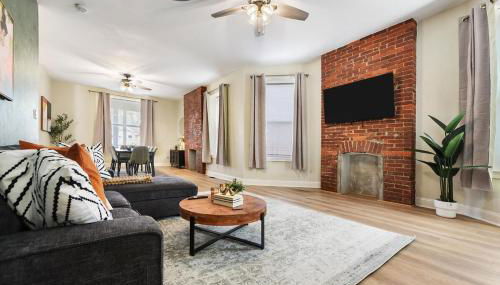 Pet Friendly 6 Bedroom Free Parking plus 5 Min From Bakery Sq - Foto 3