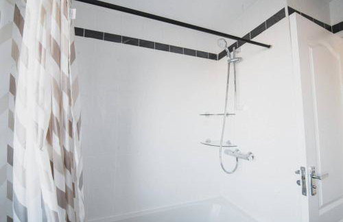 Modern 3BR Flat with Parking - Foto 20