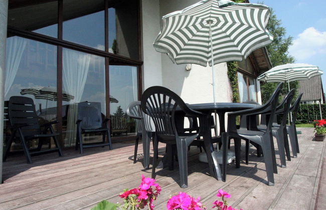 Beautiful Chalet Near the Forest in Malmedy - Foto 24