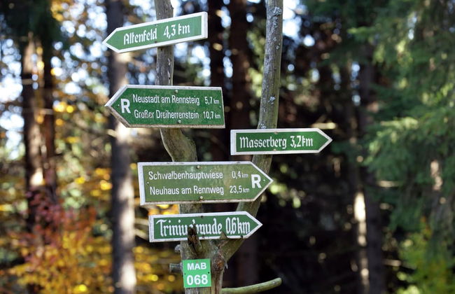 Spacious Stay Near Trails - Foto 17