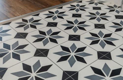 Stunning upper villa stay in the City! - Foto 5