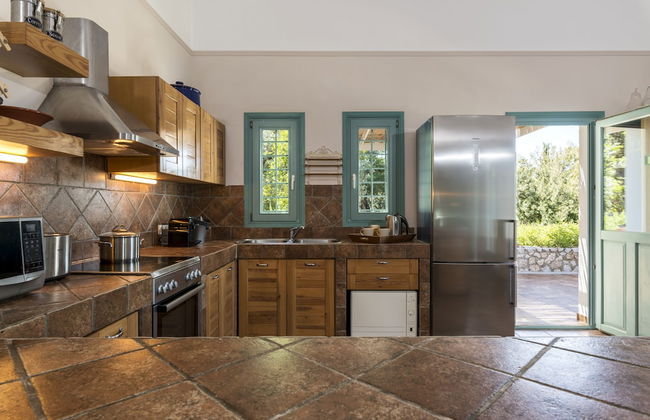 Electra Beachfront Villa - Photo 22