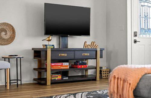 Stylish 3BR 2BA House Minutes from PCB - Book now - Foto 23