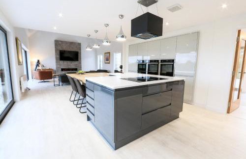 Black Barn Skye - Contemporary 3 bed / 4 bath home - Photo 26