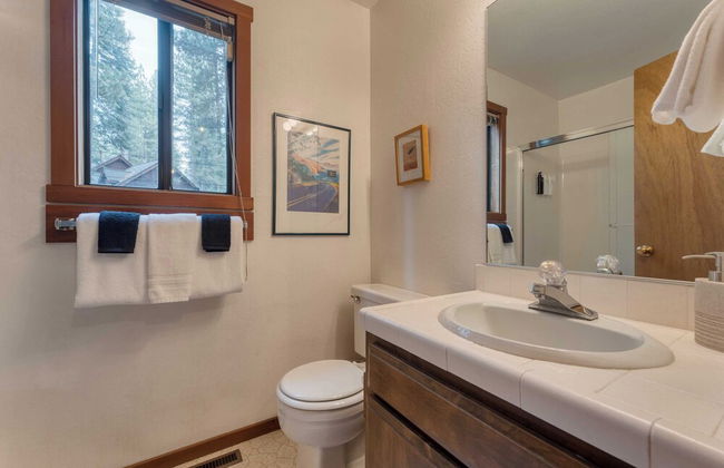 Northstar Hideaway by Avantstay 5mins to Skiing! - Photo 16