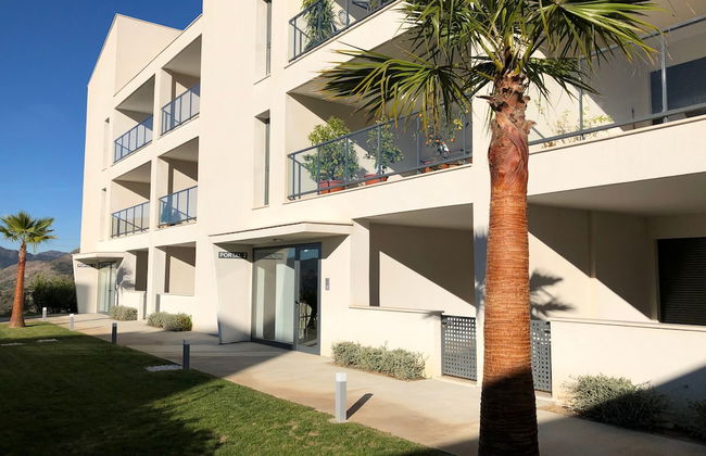 Apartment - Sleeps 4 - Parking - Garden - Pool - Foto 25