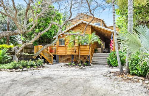 Gulf-Front Charm, Guest House Suite, Direct Beach Access on Siesta Key - Foto 8