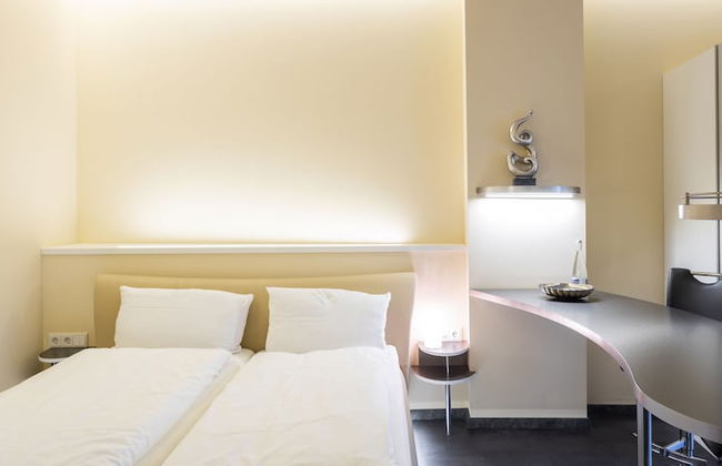 Nomad Serviced Apartments - Photo 43