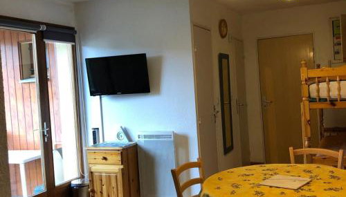 Mini T2 avec balcon et parking au pied des pistes - FR-1-165A-144 - Foto 3